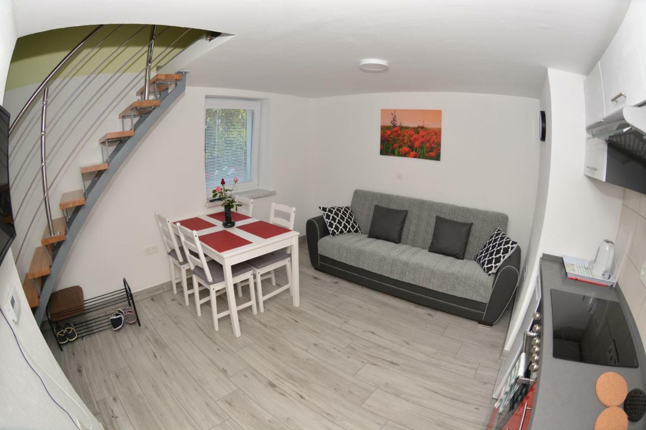Apartment April Блед Екстериор снимка